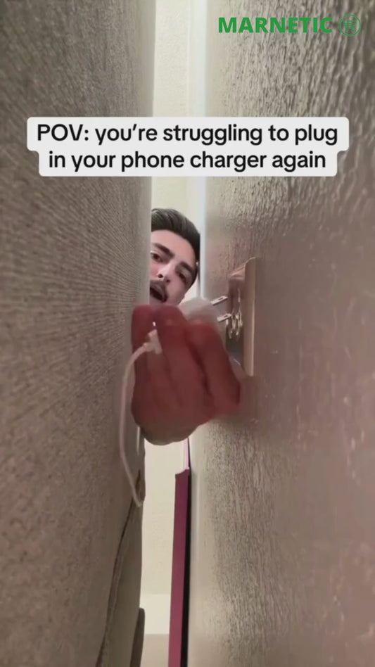 SLEEK SOCKET